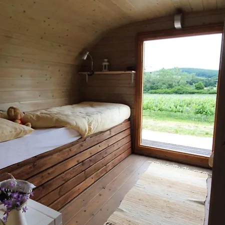 Sudkovo - Barrel Glamping Camping Mala Trna