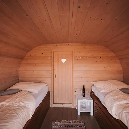 Sudkovo - Barrel Glamping * Mala Trna